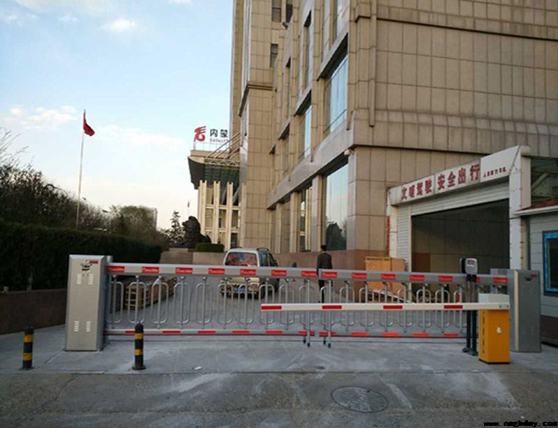 呼市中國(guó)人民銀行空降