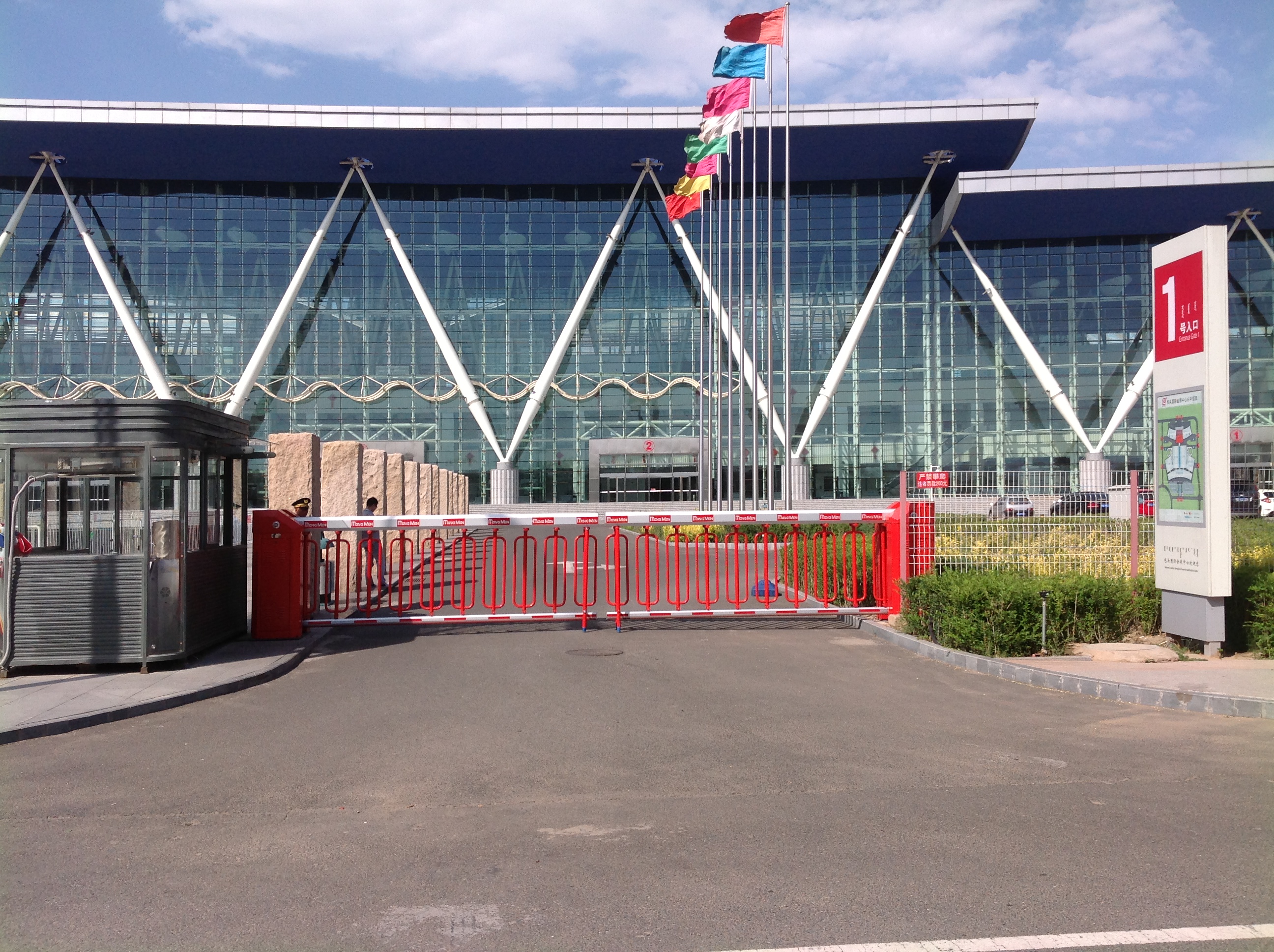 包頭會展中心空降門