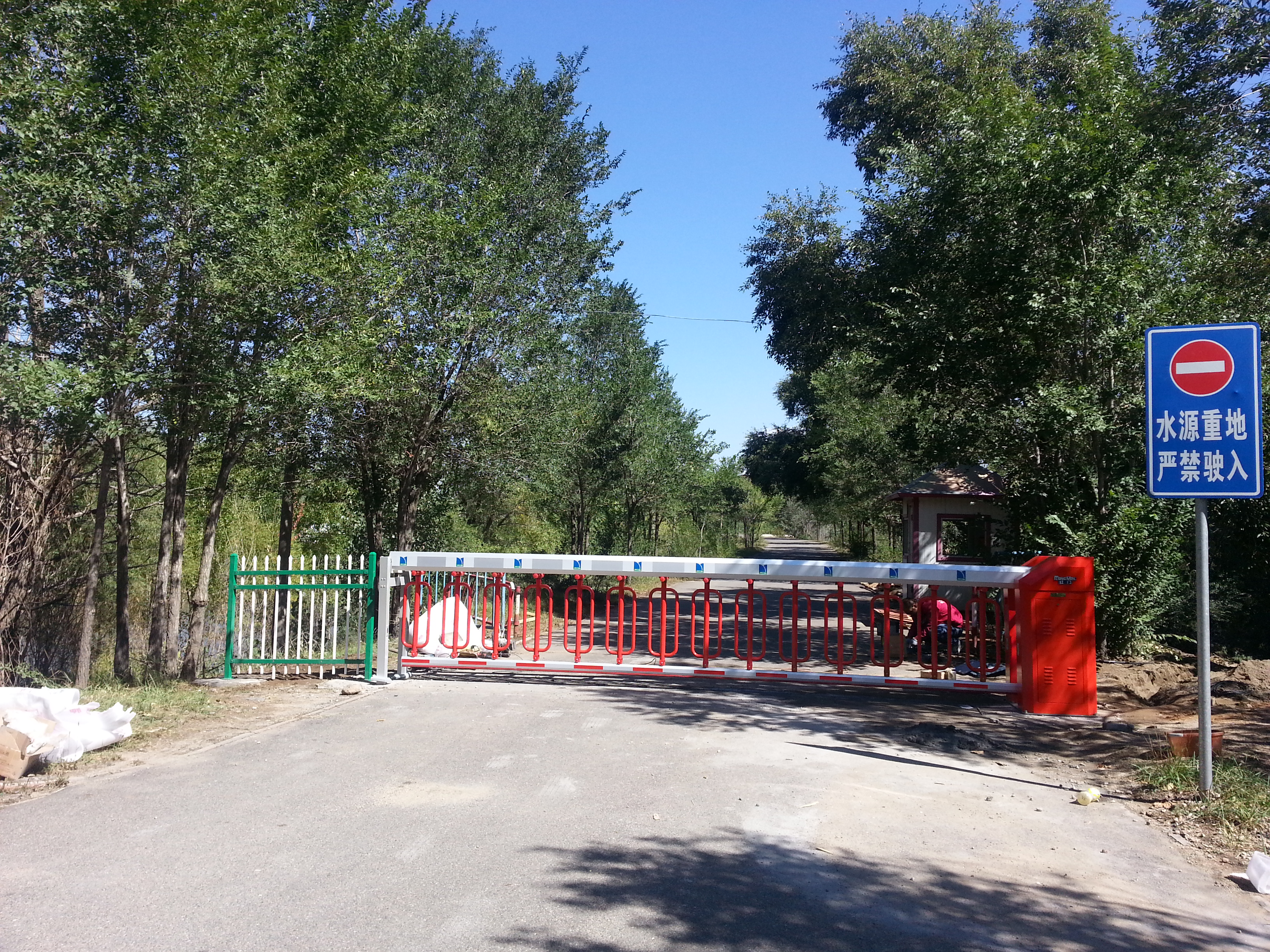 包頭市昆都侖水庫空降門